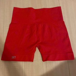 SET Active Biker shorts- OG RED